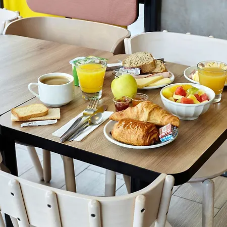 Saint Christophe Hotel 3*