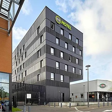 Saint Christophe Hotel Cergy