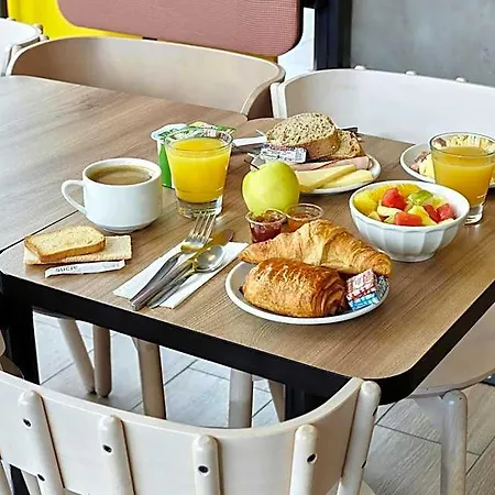 Hotel Saint Christophe Cergy