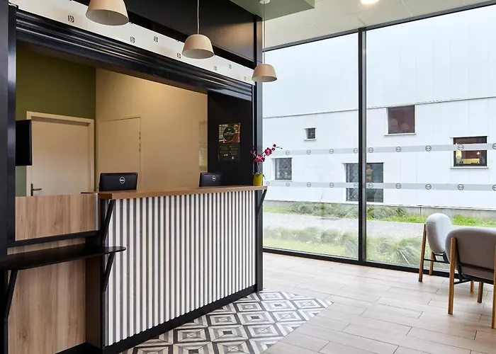 Hotel Saint Christophe Cergy