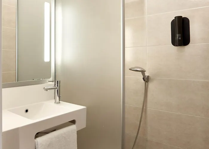 Hotel Saint Christophe Cergy